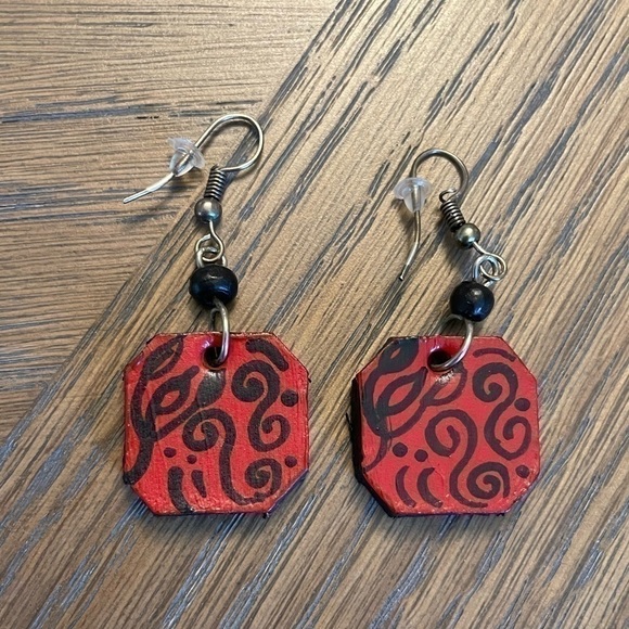 NWT Hand Painted Hand Made Red and Black Cork Earrings - Picture 1 of 5